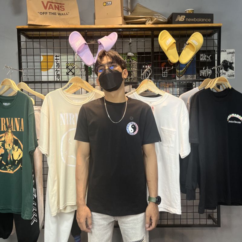 เสื้อยืด Vans Yin&Yang