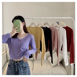 Cici(พร้อมส่ง)NEW เสื้อแขนยาวคอกลมแต่งกระดุมหน้า ทรงปล่อยสีน่ารักมากๆ(2180-2)