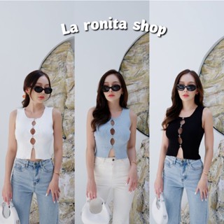 🔥HOT ITEM🔥  𝑻𝒉𝒊𝒕𝒊𝒚𝒂 ☁️ SKY TOPไม่กรี๊ดไหวหรออ 😍 ตัวนี้บอกเลยว่าสวย แซ่บ น่ารัก  เสื้อไหมพรมเกรดพรีเมี่ยม ดีไซน์เว้าหน้า