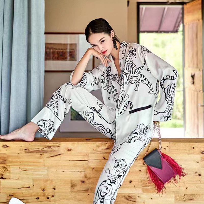 Youhottest Tiger linear design Silk Women Pyjamas Set Women Coordinate Set
