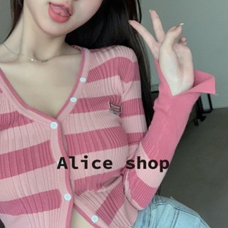 Alice  เสื้อไหมพรม เสื้อครอป เสื้อยืดแขนยาวผู้หญิง 2022 ใหม่  พิเศษ ทันสมัย Unique คุณภาพสูง S051219 36Z230909