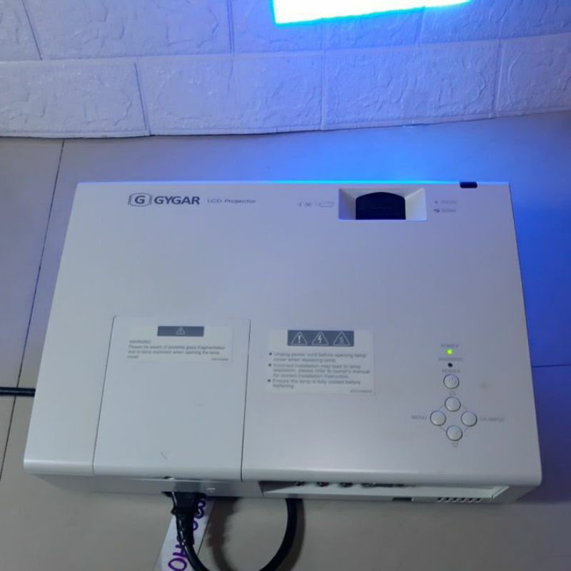 1/ PROJECTOR GYGAR LM23 มือสอง/โปรเจคเตอร์ GYGAR LM23มือสอง Input HDMI ,VGA1 ,VGA2 ,VIDEO ,LAN/s-vid