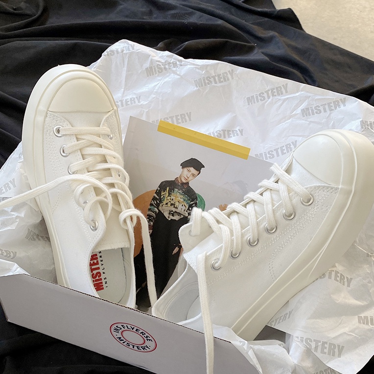MISTERY รองเท้านักเรียนผู้หญิง รุ่น CALM LOW TOP สีขาว（MIS-508）