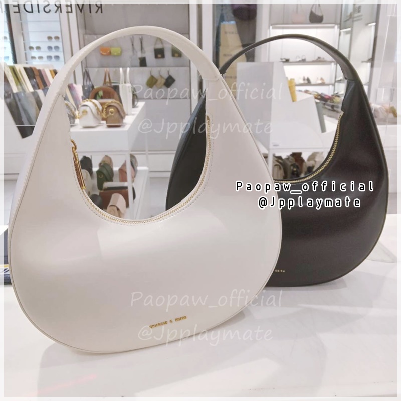 กระเป๋า Charles & Keith รุ่น Half-Moon Shoulder Bag :  CK2-40160117 แท้จากชอป พร้อมถุงกระดาษ