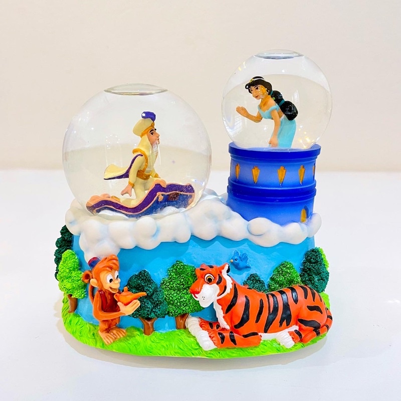 [พร้อมส่ง] Disney Enesco Aladdin Jasmine Double Snowglobe