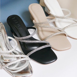 The Twinkle ✨🌟 ส้น 2 นิ้ว สายคาดเพชร 3 เส้น ใส่ size ปกติได้เลยค่ะ ใส่ออกงานได้เลยค่ะ