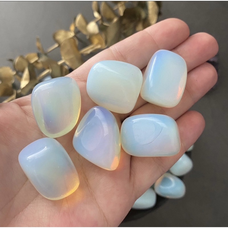 1Pc Natural Opalite Polish Tumble Stone / opalite help to clear the mind, there reducing fatigue and