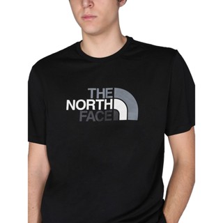 THE NORTH เทรนด์แฟชั่นเสื้อยืดสบาย ๆ สไตล์สตรีท