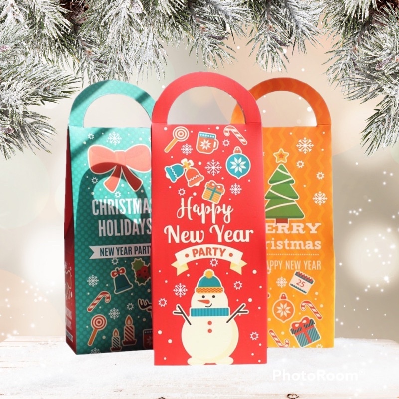 •พร้อมส่ง• กล่องของขวัญ คริสต์มาส แข็งแรง กล่องมีหู Christmas กล่องของขวัญ ถุงขนม มินิถุงกระดาษ