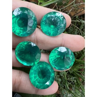 Doublet 10mm weight 8.50 carats columbian emerald