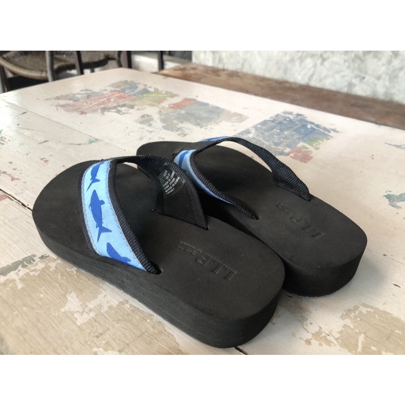 รองเท้าแตะ LL Bean ของเด็กครับ