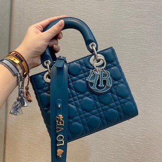 พรี​ ราคา10500 Dior Lady กระเป๋าถือ กระเป๋าสะพาย กระเป๋าสะพายไหล่20cm