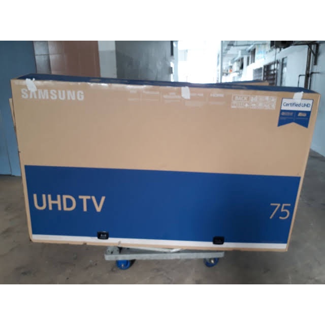 BRAND NEW SAMSUNG CRYSTAL UHD TV 75 INCHES