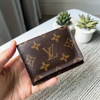 Lv Card Holder มือสองของแท้💯ค่ะ (รบกวนทั่กแชทก่อนสั่งค่ะ)