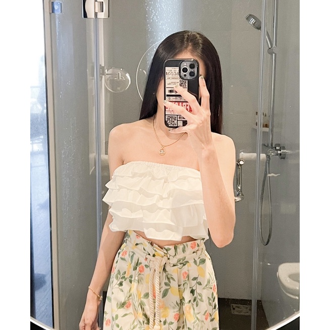 พร้อมส่ง🤍𝐌𝐀𝐘𝐔𝐁𝐑𝐀𝐍𝐃🤍เสื้อครอปเกาะอกขนมชั้น