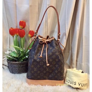 Louis Vuitton Monogram Petite Noe Shoulder Bag GM