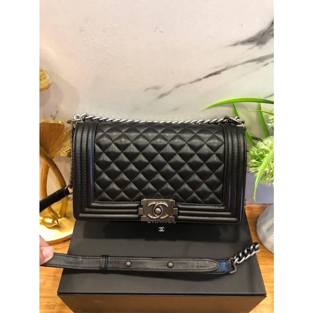 Chanel Boy 10" Black กระเป๋าสะพายข้าง สำหรับผู้หญิง สินค้าพร้อมส่ง