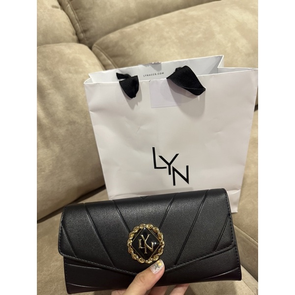 ✨กระเป๋าสตางค์ Lyn แท้ จากShop✨