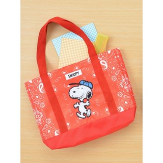 กระเป๋า Snoopy Eco Bag ลายสีแดง ผ้าไม่หนา ขนาด 41 x 32 x 15 ซม.