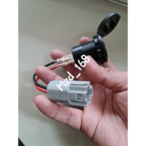 ปลั๊ก y-socket 12v. / 24v.  สำหรับแปลงช่องจุดบุหรี่มาเป็นช่อง USB Charger สำหรับ Mazda/Ford/ISUZU ไม