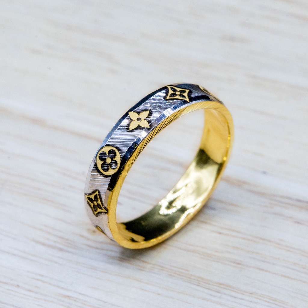 ⭐ แหวนทองรุ้งเลเซอร์ชุบสี  น้ำหนักหนึ่งครึ่งสลึง
