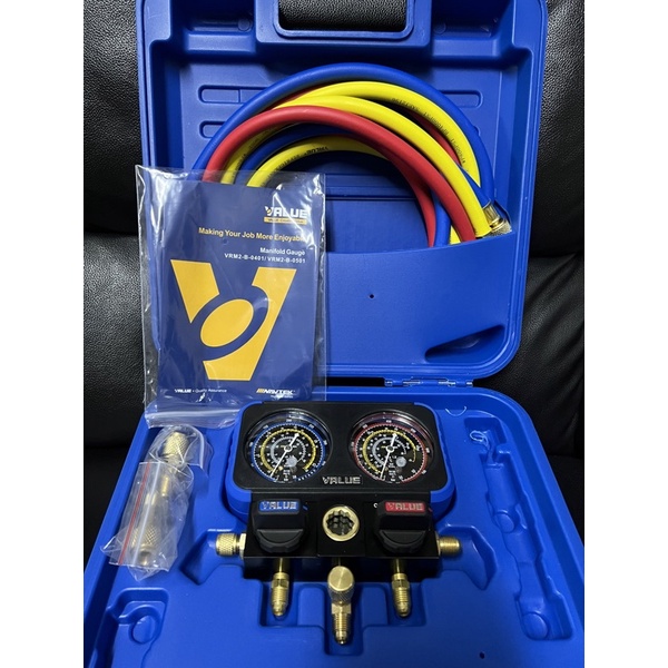 เกจ์น้ำยา ยี่ห้อ VALUE ซีรี่ย์ Navtek รุ่น VRM2-B-0401 สำหรับน้ำยา R410A พร้อมสาย บรรจุในกล่องเครื่อ