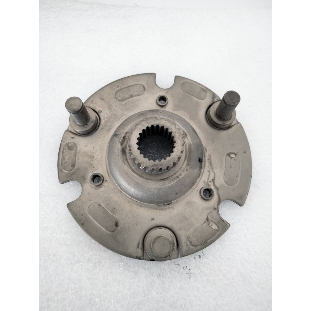 ขายึดคลัทช์ก้อน ( ต้นกำลังขับตัวนอก ) รถรุ่น HONDA WAVE125 แท้เบิกศูนย์ **22610-KPH-900**