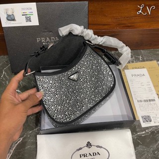 พร้อมส่งจ้า PRADA [พร้อมกล่อง] กระเป๋าสะพายข้างได้ถือได้ Size 9.5”นิ้วงานสวยมากแม่