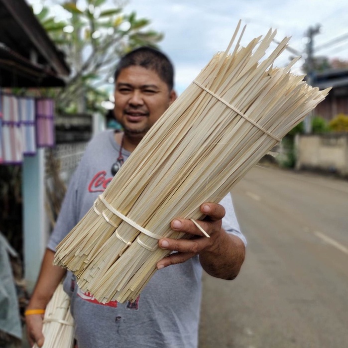 ตอกไม้ไผ่ ยาว42-50เซน แพค 1000 เส้น มัดสิ่งของต่าง ๆ  เส้นเหนียว บาง ทนทาน Thin bamboo strips