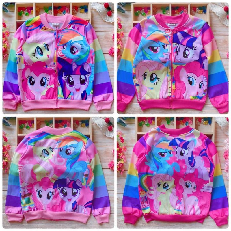 แบบใหม่มาแล้วจร้า เสื้อ​กัน​หนาว​ลาย​ม้า​โพ​นี่​