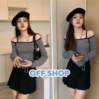 OFF SHOP พร้อมส่ง (OFF-56086)  เสื้อเปิดไหล่ ไหมพรม ลายตารางเล็กผ้าพริ้กใส่สบายคิ้วมาก