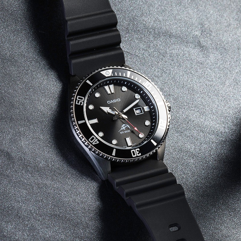 ใช้ได้กับ MDV-106-1A swordfish MDV-106 Chronograph Men Business นาฬิกาแฟชั่นสายนาฬิกาเรซิน mr8