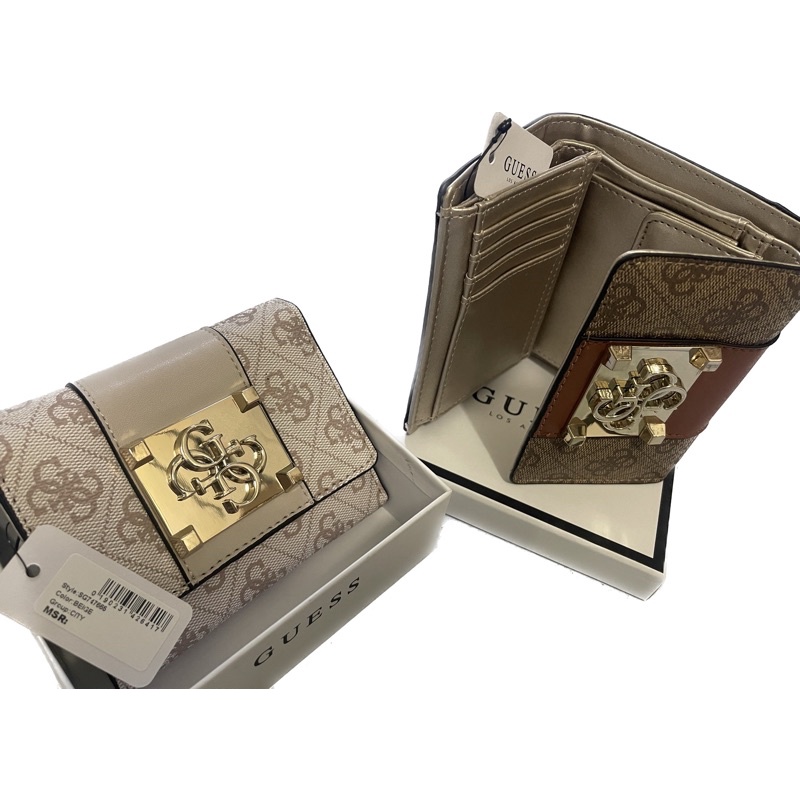 Guess กระเป๋าสตางค์ใบสั้น