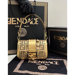 พรี​ ราคา8800 FENDI X VARSACE 8563A กระเป๋าโซ่ กระเป๋าสะพาย กระเป๋าสะพายไหล่20*13*5cm