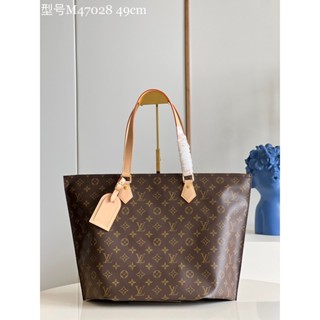 พรี​ ราคา8100 Lv Louis Vuitton M470298ไซส์​เล็ก หนังวัว กระเป๋าสะพายไหล่