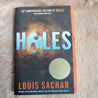 วรรณกรรมอังกฤษ#Holes/หนังสือโดย หลุยส์ ซาชาร์/มือสอง