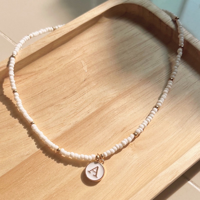 พร้อมส่ง สร้อยลูกปัดตัวอักษร hadmadเลือกตัวอักษรได้