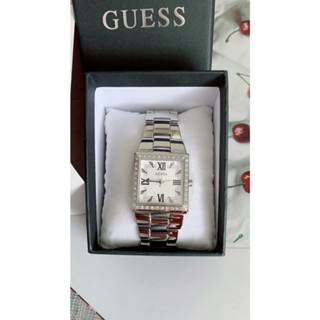 Guess Watch นาฬิกาข้อมือผู้หญิง CHATEAU รุ่น GW0026L1 สีเงิน