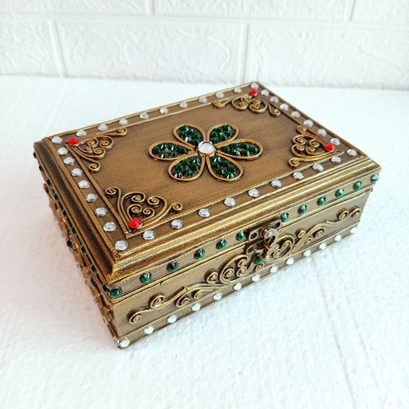 กล่อง หีบเล็ก กล่องใส่เครื่องประดับ เม็ดสีน้ำเขียว ก13xย18xส7cm กล่องไม้ กล่องใส่พระ กล่องเก็บสมบัติ