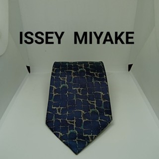 เนคไทissey miyake แท้มือสองญี่ปุ่น ราคาถูกที่สุด