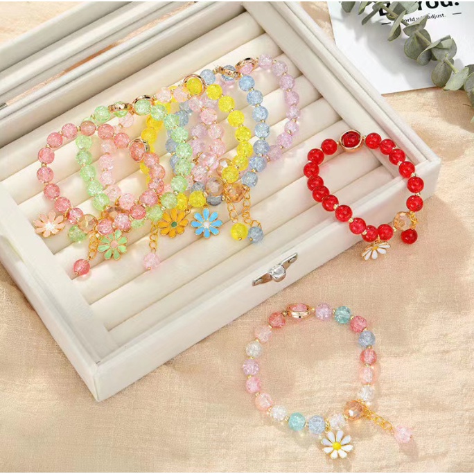 [พร้อมส่งในไทย] กำไลข้อมือคริสตัล จี้รูปหลายแบบน่ารักๆ สไตล์เกาหลี สำหรับผู้หญิง A053