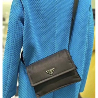 **C** กระเป๋า Prada Re Nylon Mini สายยาวปรับได้ สินค้าใหม่ ของแท้