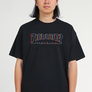 2023 เสื้อยืดแขนสั้นลําลอง คอกลม ผ้าฝ้าย พิมพ์ลาย Thrasher ทรงหลวม สีรุ้ง สําหรับผู้ชาย และผู้หญิง