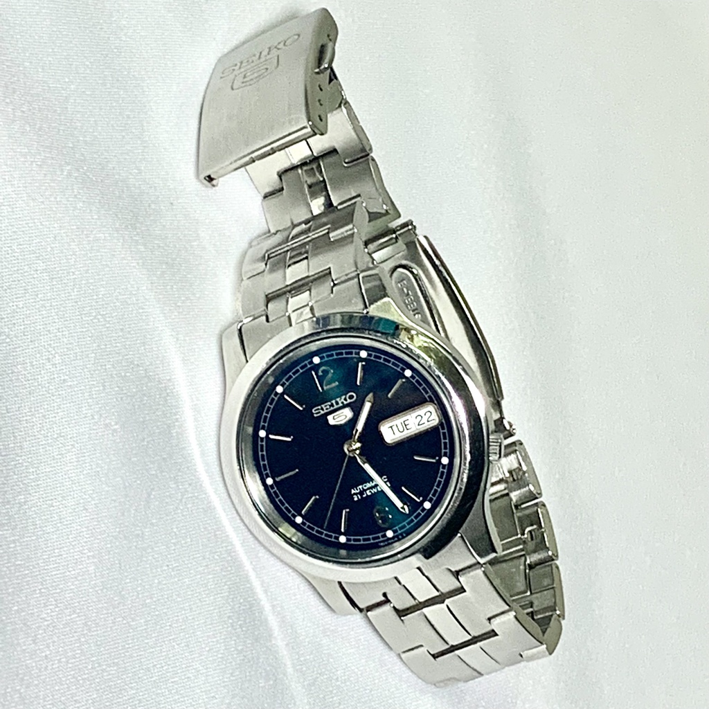 SEIKO 5 AUTO 7S26C นาฬิกาออโตเมติค สายสแตนเลสเรือนเงินหน้าปัดสีน้ำเงินเข้มกระจกกันรอยขีดข่วน แท้100%มือสองสภาพดีเยี่ยม