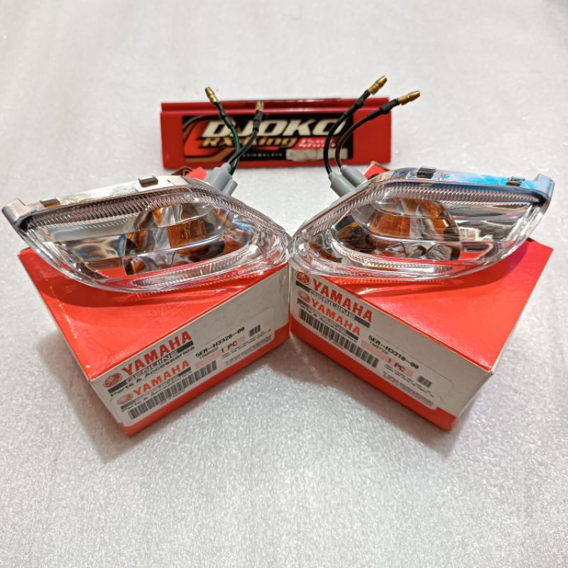 ด้านหน้าขวา LEFT TURN SIGNAL ASSY - F1ZR / VEGA R / SCORPIO - ORIGINAL YGP / 5ER-H33100-00 / 5ER-H33