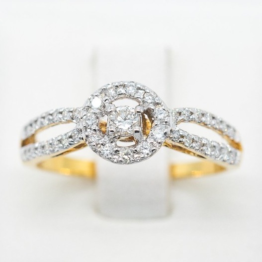 Happy jewelry แหวนล้อม ก้านคู่รายล้อมด้วยเพชรด้านข้าง แหวนทองเพชรแท้ ทองแท้ 37.5% ME560