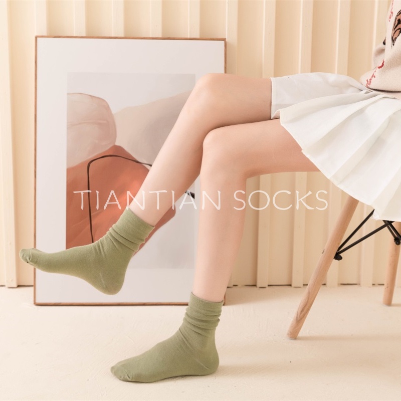 TIAN TIAN T251 ถุงเท้า ผ้าฝ้ายแท้ ทรงหลวม สีขาว เข้ากับทุกการแต่งกาย แฟชั่นฤดูใบไม้ร่วง และฤดูหนาว สําหรับผู้หญิง