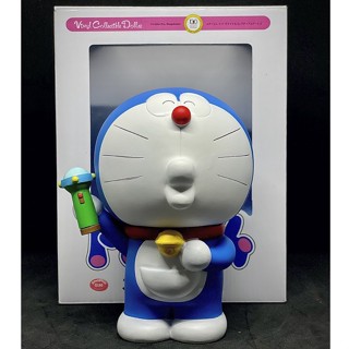 Doraemon โดราเอมอน โดเรมอน กับ ของวิเศษ ไฟฉายย่อส่วน Vinyl Collectible Dolls 18 cm