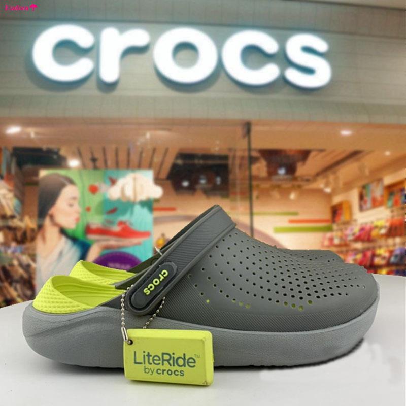 จัดส่งจากกรุงเทพ#ราคาพิเศษ#Crocs LiteRide™ สวมรุ่นใหม่ใส่สบาย，รองเท้าชายหาด