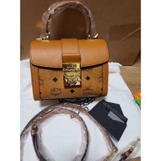 new mcm Tracy Satchel in Visetos size.small แท้💯%